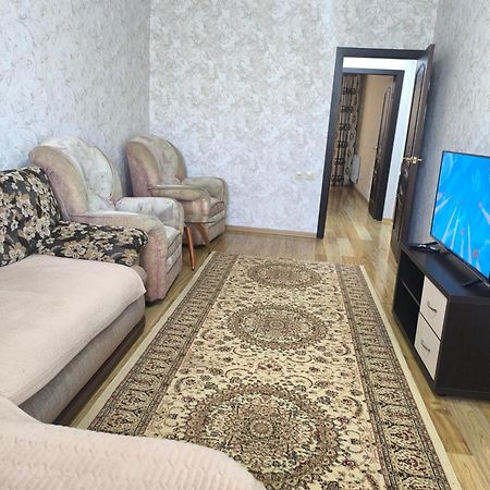 Apartment In 7 Mikrorayon أكتاو المظهر الخارجي الصورة